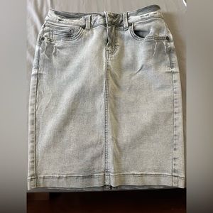Marks and Spencer Limited Edition denim skirt grey mix, size 8 US( size 12 UK)